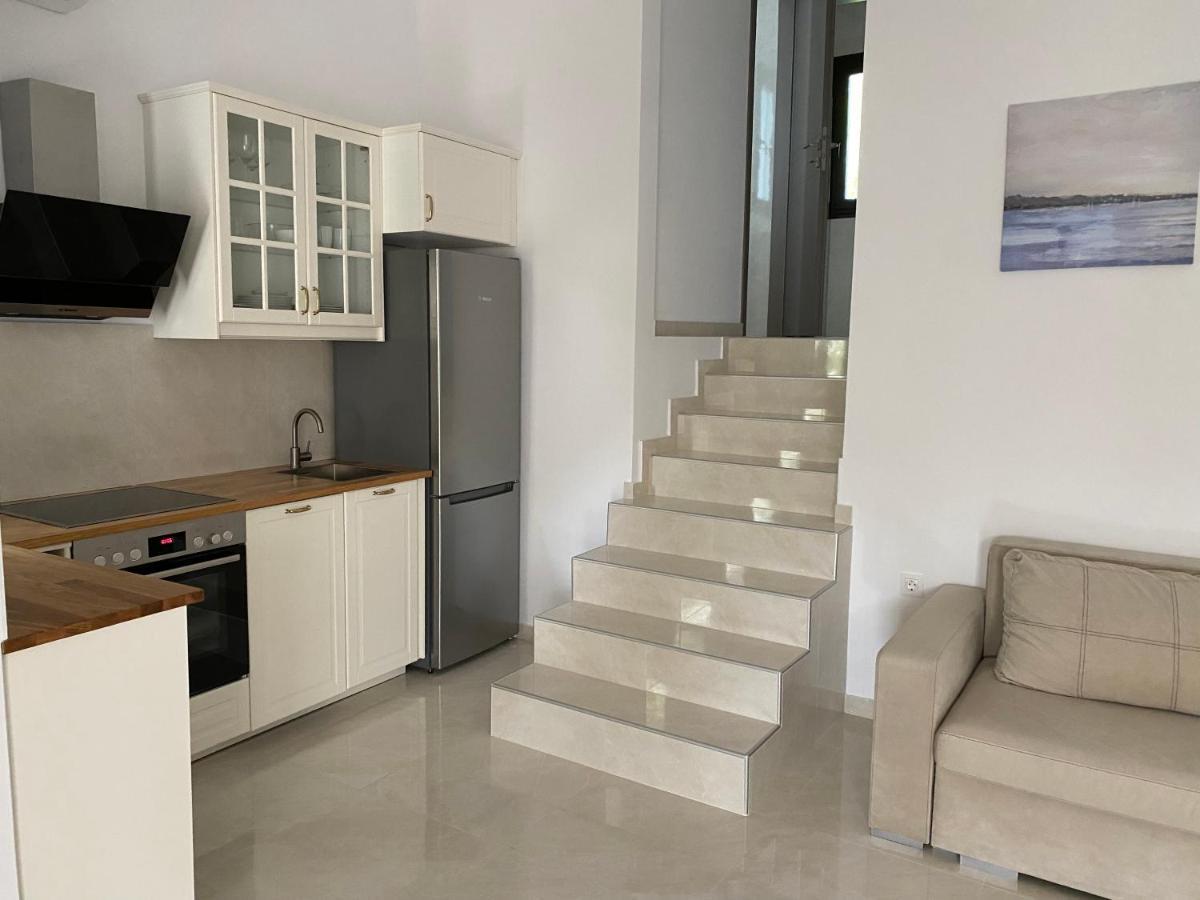 Irini Apartment Hanioti Exterior foto